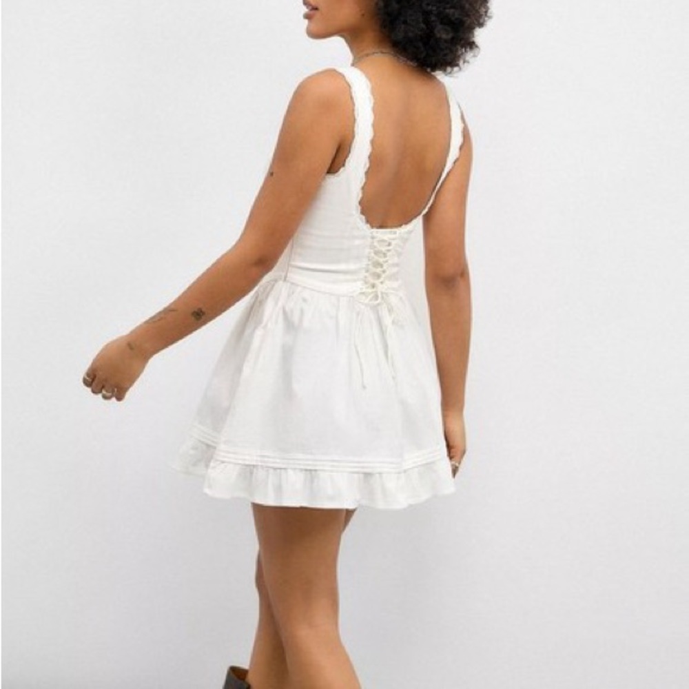Urban Outfitters White corset tie Mini Dress with Lace Detail - Picture 5 of 8